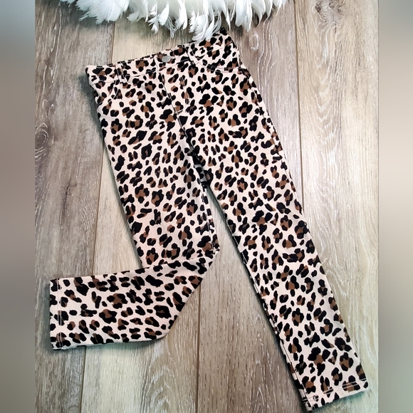 2 pr. Childrens Place girls leopard print jeggings in size 4T - Picture 2 of 7